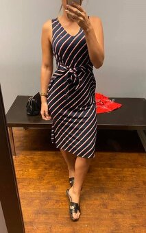 Proužkované letní šaty Tommy Hilfiger - 2