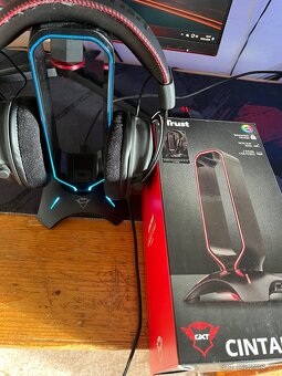 Držak na sluchatka Trust GXT 265 Cintar RGB - 2