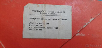 Retro kuchyňská váha Cosmos, Kovozávody Semily, 1979 - 2