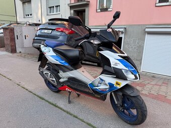 Aprilia SR50 2006 - 2