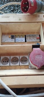 Stavební rozvaděč, prodlužovací kabel 400 V - 2