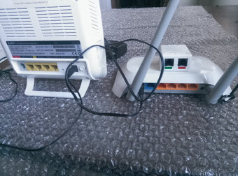 VDSL modem ZyXEL ZYVMG1312-B30B + router TP-Link TL-WR840N - 2