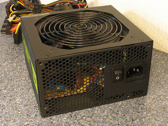 Kvalitní zdroj CORSAIR VX450W, 450Watt, plně funkční - 2