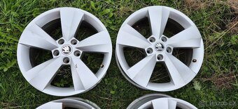 Alu kola originál Škoda 5x112 6,5x17 ET38 565 601 025 J - 2
