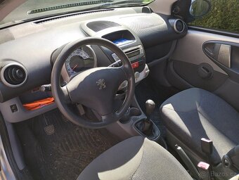 Peugeot 107 1.0i manuál   2011  108.500 KM - 2