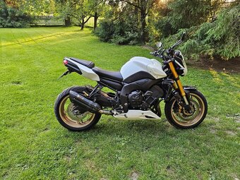Yamaha FZ8N - 2