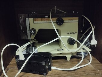 Skříňový šicí stroj veritas - 2