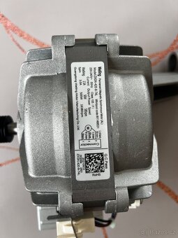 Motor invertorovy pračka whirlpool - 2