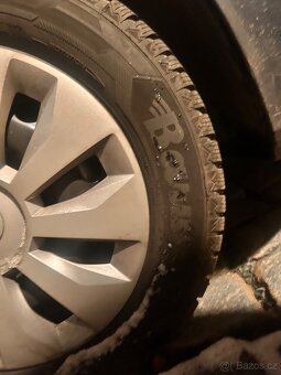 Sada plechových disků + pneu zimní Barum - 2