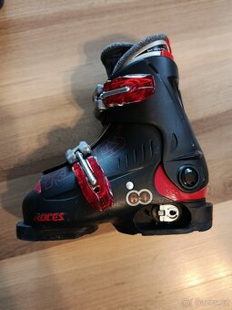Prodám dětské lyžáky Roces velikost 160-185 - 2