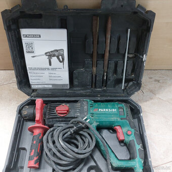 Vrtací a sekací kladivo Parkside PBH 1050 B2, 2 hlavice,kufr - 2