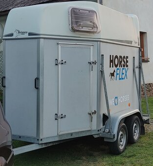 Přepravník na dva koně Henra - 2