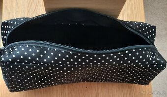 Puntíkatá kosmetická taštička z DM - 2
