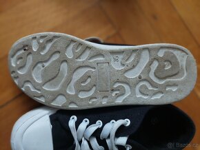 Dívčí tenisky Pusheen, vel. 34 (35) - 2