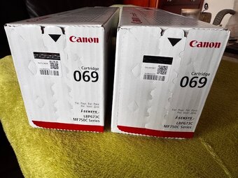 Toner černý 069 pro Canon - 2