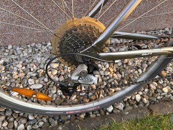 dámské kolo Specialized - 2