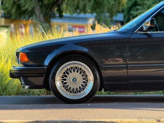 BMW Rad 7 750iL V12 E32 Long - 2