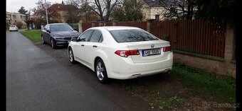 Honda Accord 2,0 i rok 2011 - 2