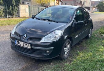 Renault Clio - 2
