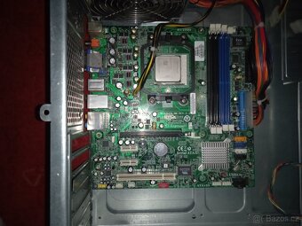 Bedna se základní deskou MSI - 2