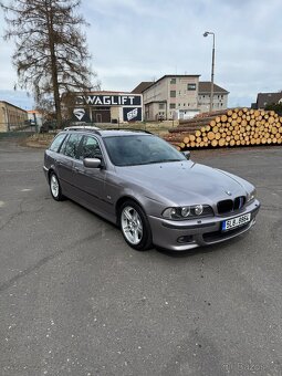 BMW E39 540i - 2