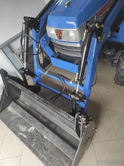 Malotraktor ISEKI GEAS 25, nový čelní nakladač s klapačkou - 2