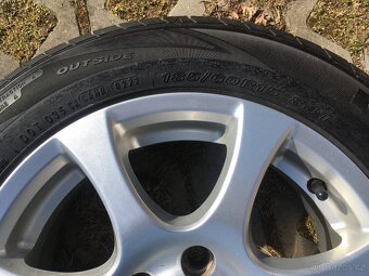 Volkswagen Golf 15" letní kola 185/60 R15 - 2