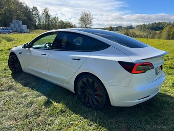 Tesla 3 Performance 9/2021 refresh model - 2