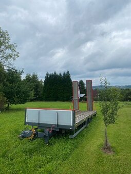Trailer/Podval/Podvalník - 2