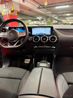 Mercedes-Benz B180d Linie AMG CZ původ - 2