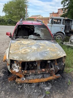 Nissan Navara - 2
