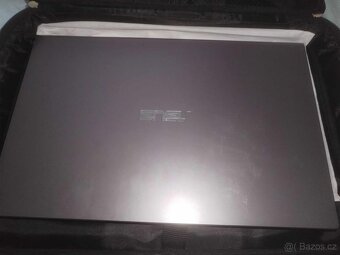 ASUS X509FA podsvícená klávesnice - 2