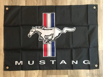 Vlajka Ford Mustang - 2