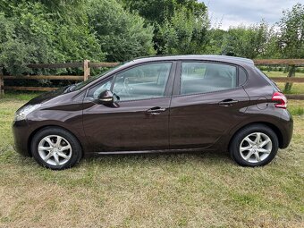 Peugeot 208 1.2 benzin serviska - 2