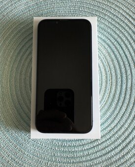 iPhone 13 128 GB - modrý - velmi dobrý stav - 2