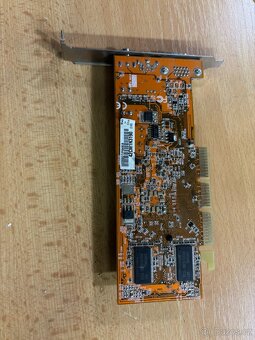 ASUS A9200SE 128MB, ATI Radeon 9200SE AGP8x DVI - 2