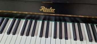 Černé piano Rösler - Petrof z r. 2001 - 2