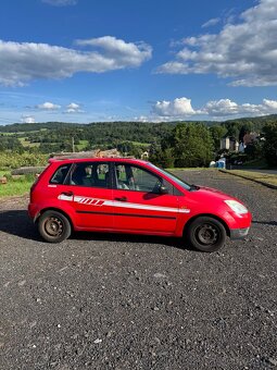 Ford Fiesta 1.3i - 2