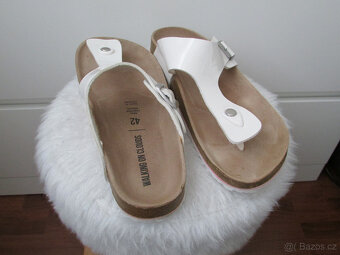 Žabky, nazouváky - 2