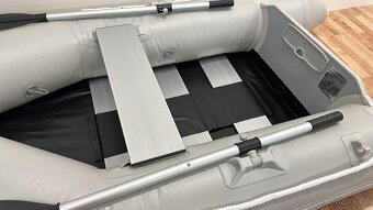 Nafukovací člun s motorem – kompletní sada - 2