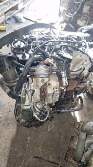 VW skoda motor CXX a CLH a DCX 1,6 CR TDi 158000km - 2