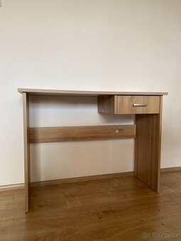 Kancelářský stůl - 2