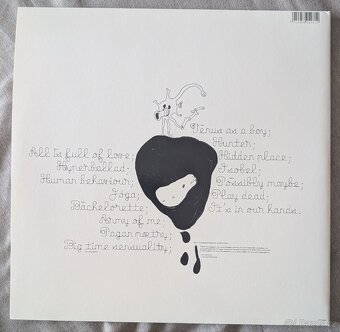 BJÖRK - Greatest Hits 2015 UK - 2