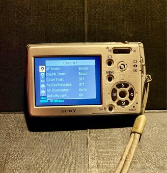 Sony CyberShot DSC-T33 – 5 Mpx, 3× optický zoom, CCD snímač - 2