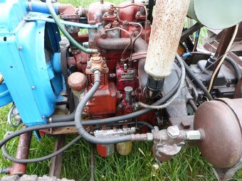 Malotraktor domácí výroby. - 2