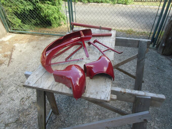 Jawa 550/blatník,maska,brzda,světlo/ - 2