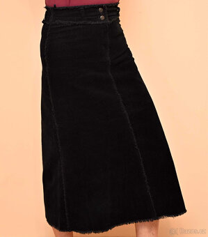 Dlouhá černá manžestrová elastická maxisukně vel.L - 2