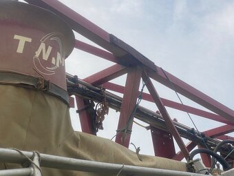 postřikovač Hardi Commander 7000 36m - 2