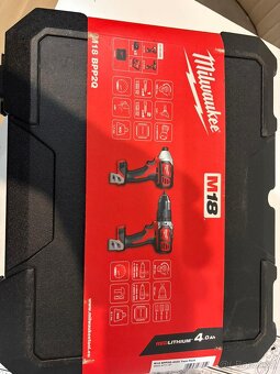 Sada AKU Milwaukee M18 BPP2D-402C - 2