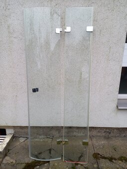 část sprchového koutu - 2